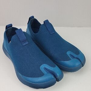 Tabi barefoot Blue Women's Slip-On Shoes. Size 7,5